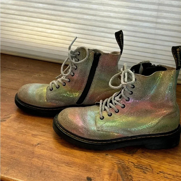 Dr. Marten’s 1460 Pascal Rainbow Kids Boot - Picture 3 of 9